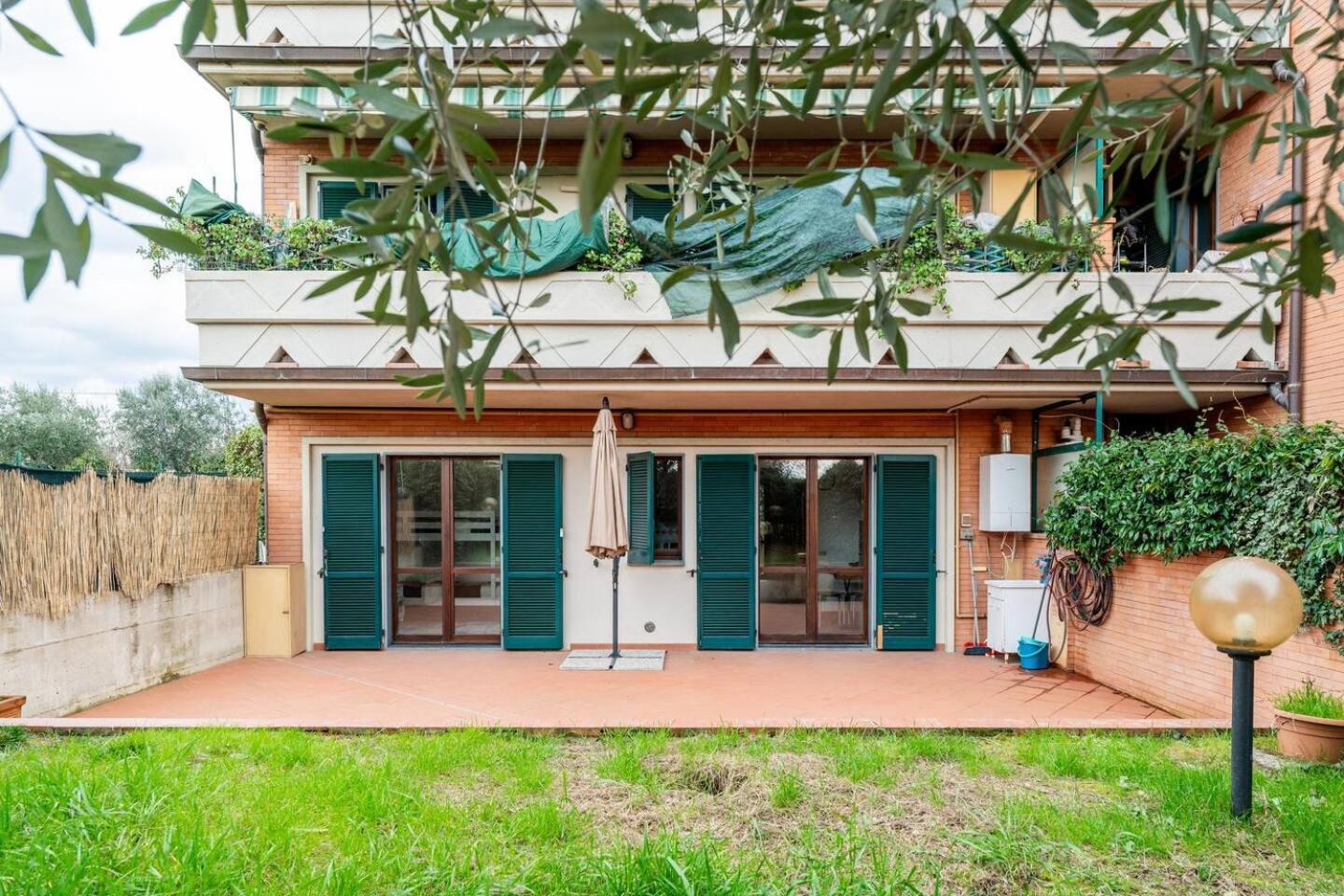 Nave Home Vacation - Entire Apartament Firenze Kültér fotó